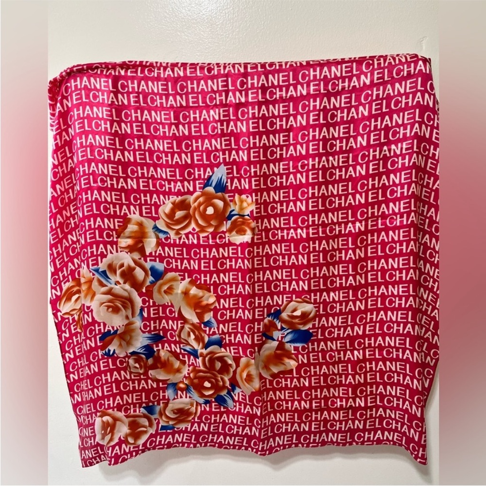 CHANEL CC Pink and Orange Floral Silk XL Scarf headscarf wrap